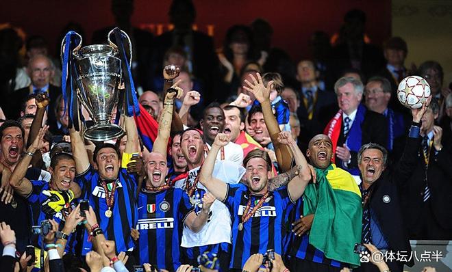 21世纪AC米兰和国际米兰最佳阵容发布!国际米兰更强?米兰粉炸了-第3张图片-ZBLOG 国际米兰(意大利)_国际米兰21世纪最佳11人_AC米兰21世纪最佳11人