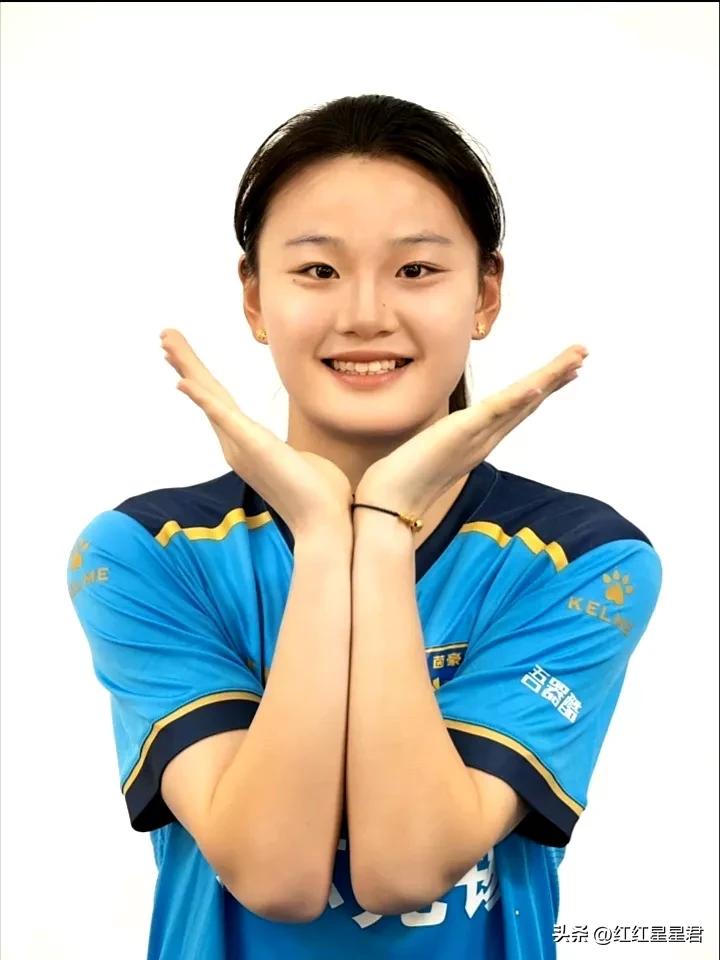 DeepSeek评选2025年度中国女足超级联赛最佳阵容！-第6张图片-ZBLOG