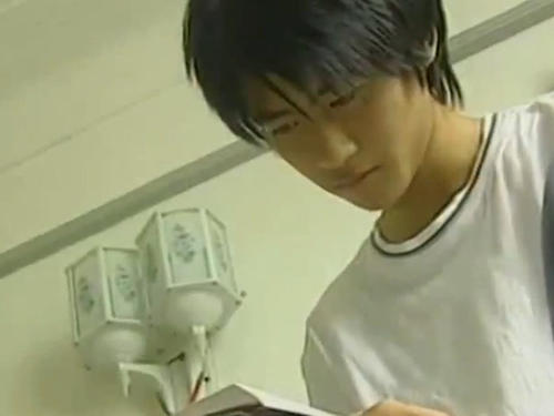 韩寒:那些所有的少不经事,都成为了一生热爱-第2张图片-ZBLOG 韩寒 团队 松江二中_韩寒 少年成名经历_韩寒 争议人生