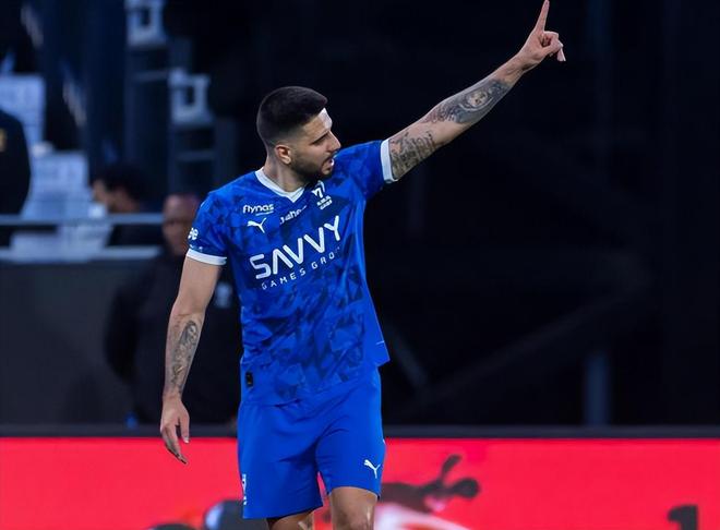 沙特最新积分战报：利雅得新月制造惨案，利雅得胜利狂轰9球