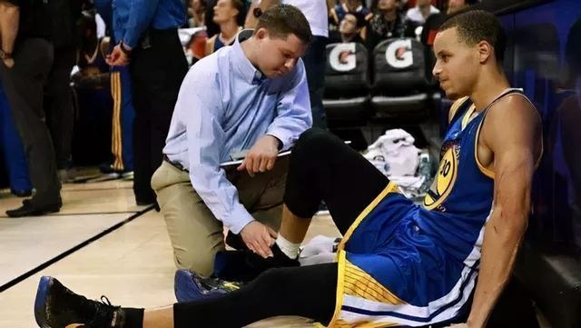 湖人卫冕好消息?曝新赛季NBA工资帽拟确定,勇士76人遭暴击-第2张图片-ZBLOG NBA工资帽下降2020-21_勇士队工资帽问题分析_nba球队工资帽