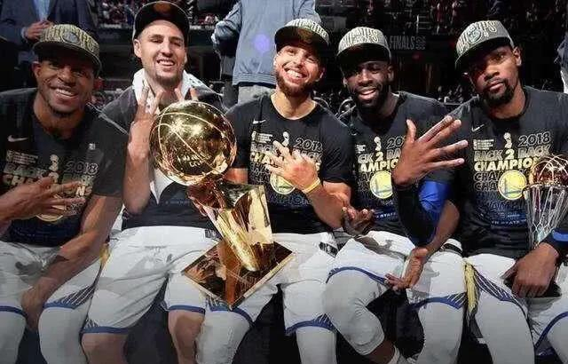 NBA各队夺冠数排名,第一凯尔特人,第二湖人,后面呢?-第5张图片-ZBLOG NBA各队夺冠数排名,第一凯尔特人,第二湖人,后面呢?
