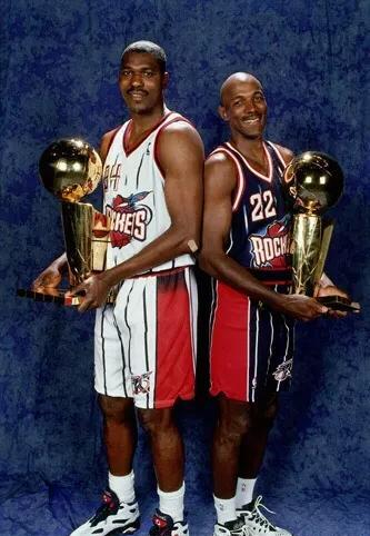 NBA各队夺冠数排名,第一凯尔特人,第二湖人,后面呢?-第8张图片-ZBLOG NBA各队夺冠数排名,第一凯尔特人,第二湖人,后面呢?