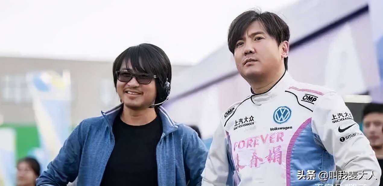 曾经与世界格格不入的韩寒,在38岁时活成了所有男人的梦想-第16张图片-ZBLOG 韩寒 团队 松江二中_韩寒 80后 作家 80后 韩寒 成名之路 韩寒 赛车手 韩寒 人生经历 韩寒 争议 韩寒 家庭