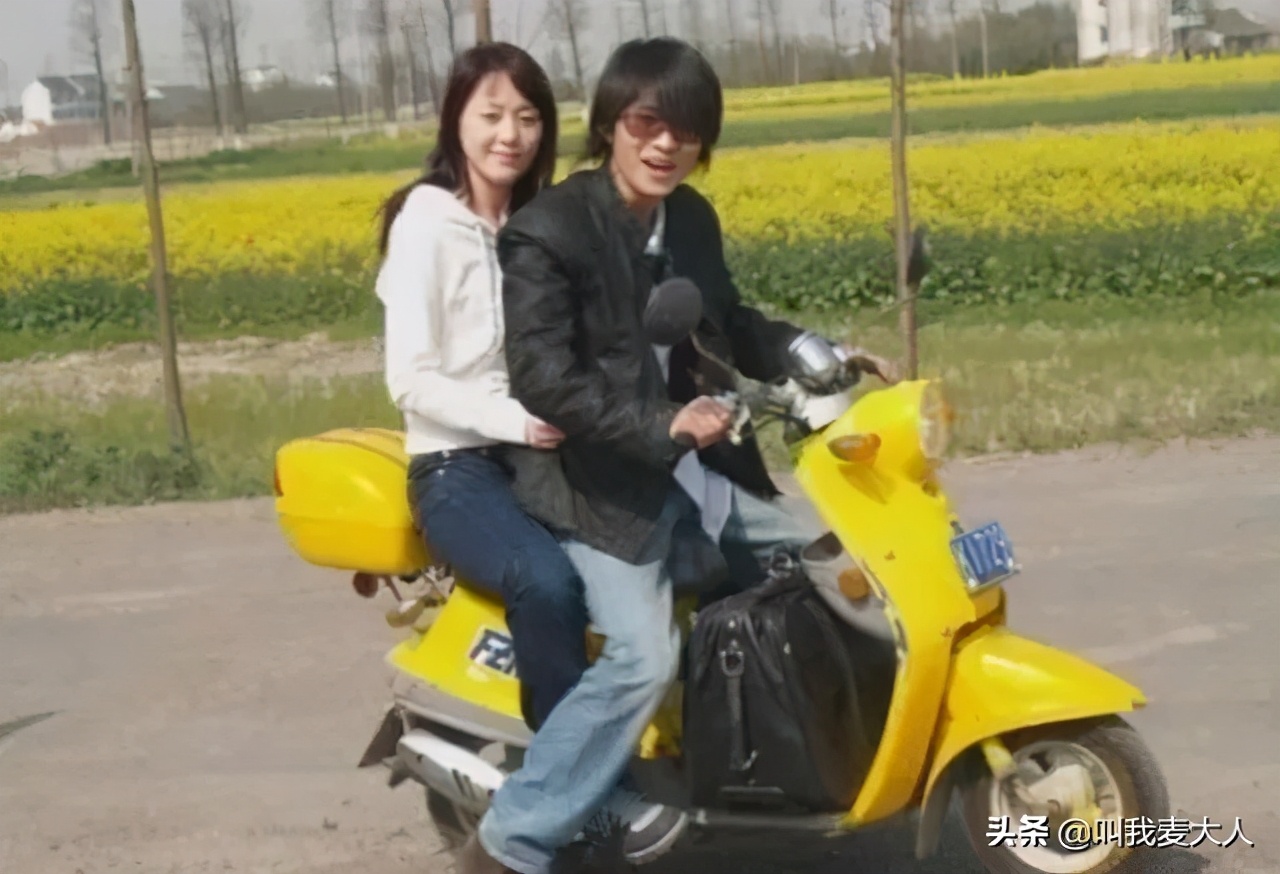 曾经与世界格格不入的韩寒,在38岁时活成了所有男人的梦想-第19张图片-ZBLOG 韩寒 80后 作家 80后 韩寒 成名之路 韩寒 赛车手 韩寒 人生经历 韩寒 争议 韩寒 家庭_韩寒 团队 松江二中