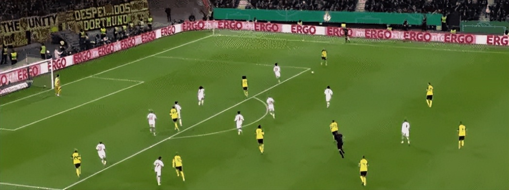 5-3 1-0!德国杯疯狂夜:多特蒙德点球淘汰法兰克福,汉堡绝杀晋级-第5张图片-ZBLOG 多特蒙德靠点球淘汰法兰克福_德国足协取消杯赛加时赛_多特蒙德(德国)