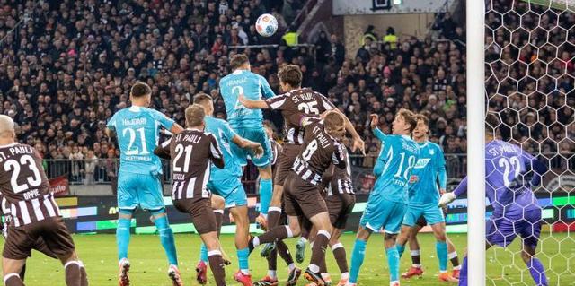 德国杯第二轮:多特蒙德轮换幅度有讲究,霍芬海姆冲击杯赛新高-第4张图片-ZBLOG 霍芬海姆拜尔克拉马里奇数据_多特蒙德(德国)_多特蒙德中场帕斯拉克罗伊斯德国杯