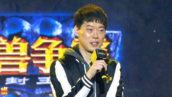 魔兽争霸巅峰Moon有多可怕？职业选手开外挂仍难逃“被虐”命运