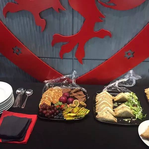 想不到这位中国美女,居然是威尔士足协的足球分析师!-第10张图片-ZBLOG :performance analyst 足球分析 威尔士国青队_威尔士足协官网