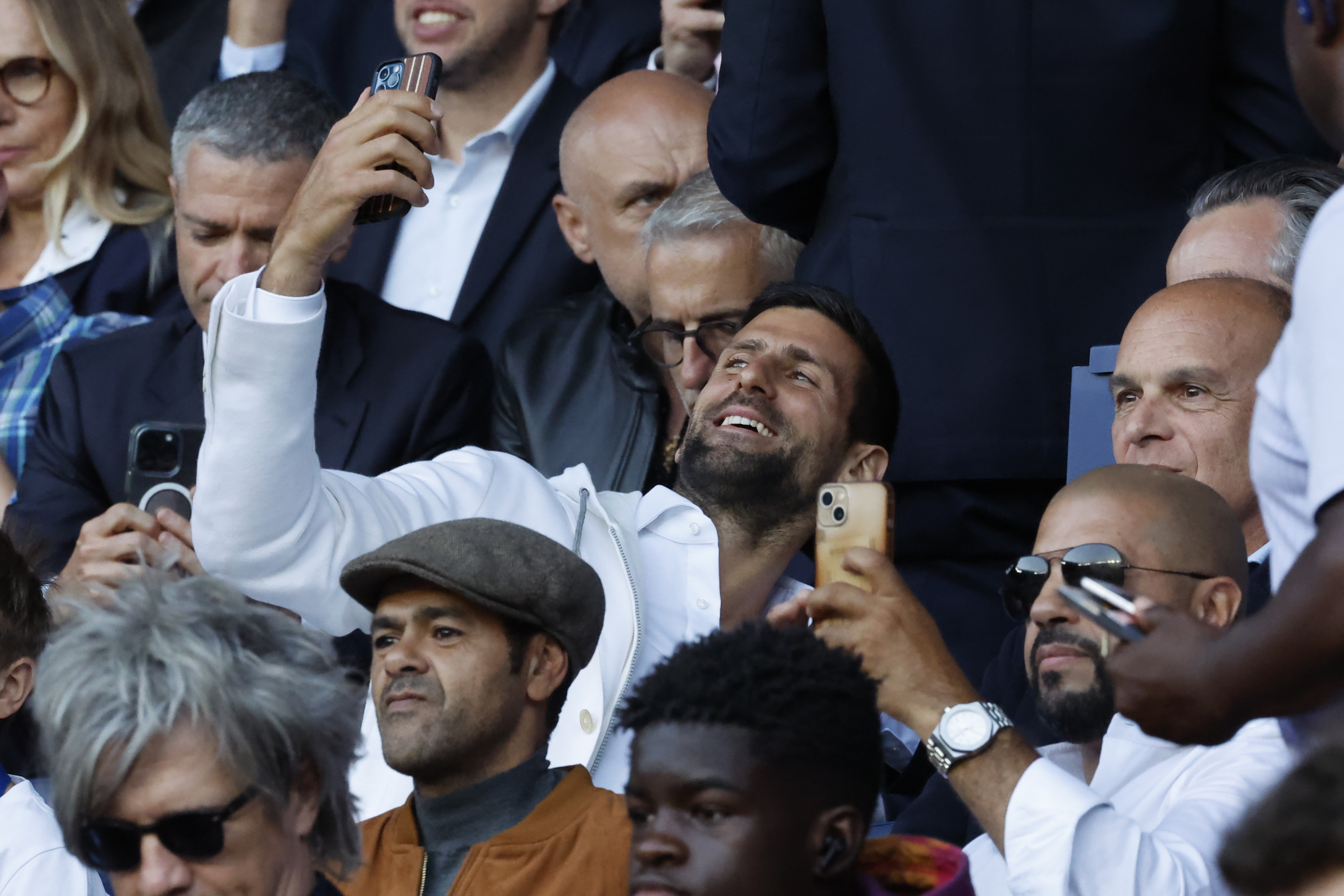 (体育)足球——法甲:巴黎圣日耳曼夺冠-第11张图片-ZBLOG 巴黎圣日耳曼(法国)_姆巴佩梅西拉莫斯比赛现场_巴黎圣日耳曼法甲联赛冠军2022-2023赛季