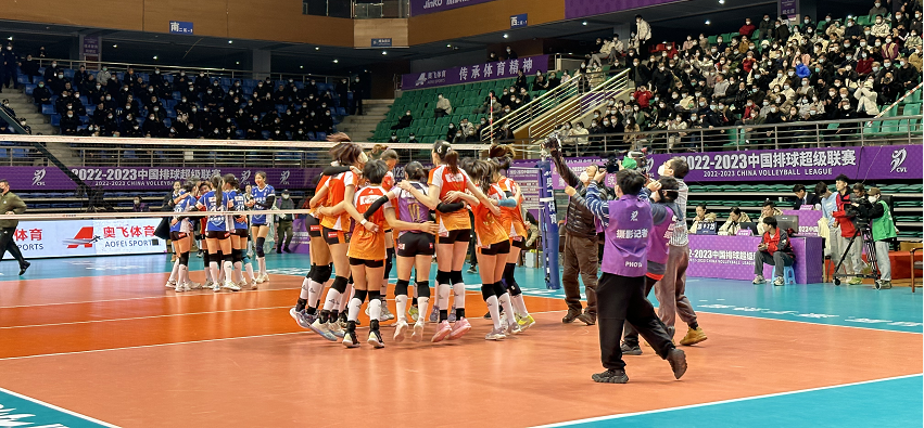 振奋 | 22连胜！天津女排15冠！