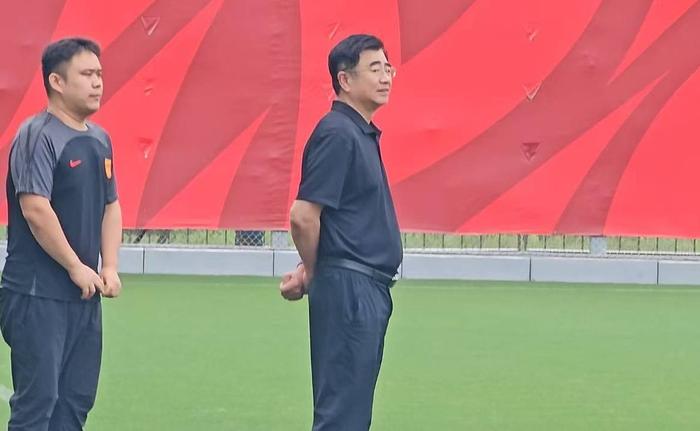 国足帅位太抢手!7大标准出炉,足协看不上穆里尼奥,世界杯有戏-第3张图片-ZBLOG 国足新任主帅招聘公告_2025世界杯有哪些球队_2026年世界杯举办地