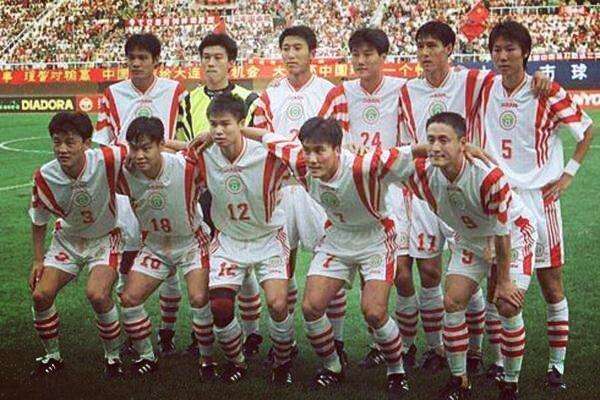 足协公布中超准入名单,入选这准入名单里的人员都有什么条件要求?-第2张图片-ZBLOG 内蒙古足协,_中超准入名单要求_国家荣誉感足球要求