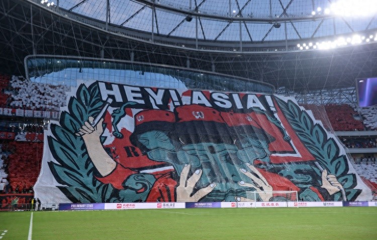 澎湃新闻：亚冠对于中超球队来说是不是鸡肋？各方意见不一