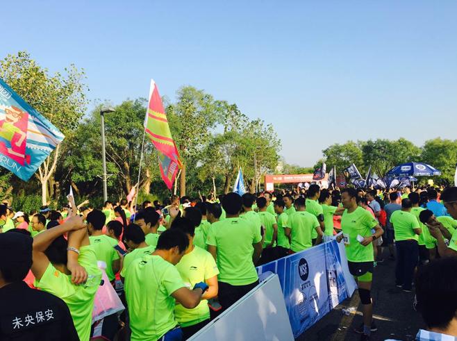 2016首创&李宁10KM城市路跑联赛 清凉开跑西安-第2张图片-ZBLOG 首创李宁10KM城市路跑联赛_2025李宁路跑联赛官网_首创跑动中国赛事体验