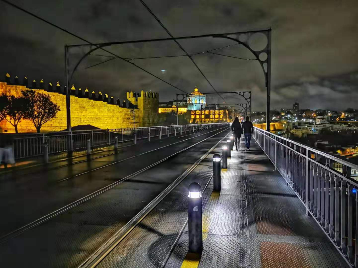 雨夜漫步波尔图，在葡萄牙老城间迷醉芬芳-第9张图片-ZBLOG