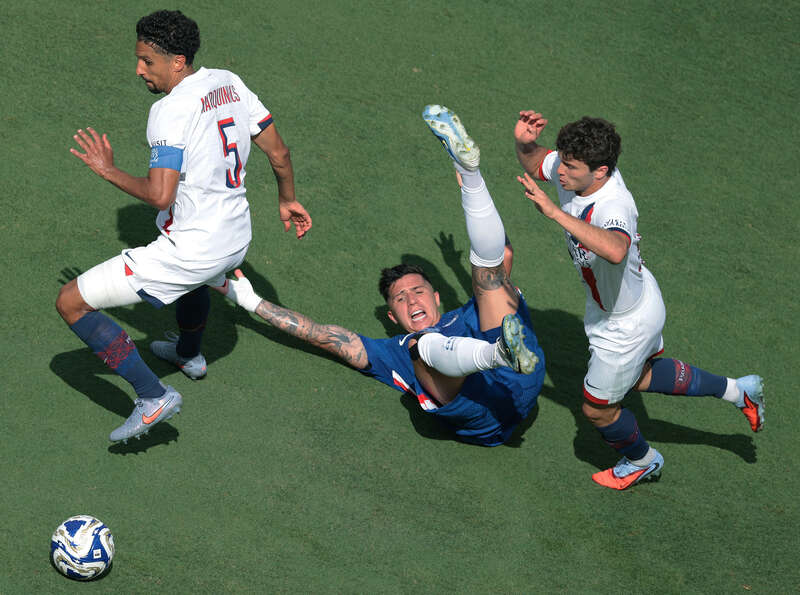 2025FIFA世俱杯决赛:切尔西3比0完胜巴黎圣日耳曼勇夺冠军-第3张图片-ZBLOG 2025年足球世界杯吗_2025FIFA世俱杯决赛 勇夺冠军 切尔西队胜利