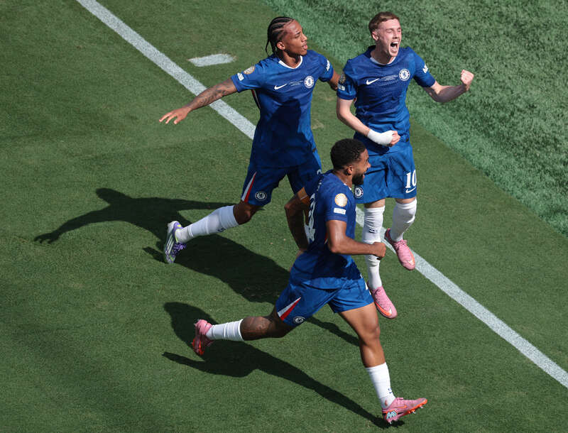 2025FIFA世俱杯决赛:切尔西3比0完胜巴黎圣日耳曼勇夺冠军-第4张图片-ZBLOG 2025年足球世界杯吗_2025FIFA世俱杯决赛 勇夺冠军 切尔西队胜利