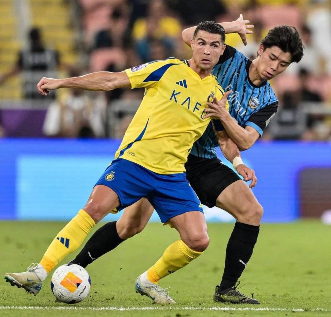 日本足球10亿先生!20岁天才后卫登陆热刺!仅用3年从高中到英超-第4张图片-ZBLOG j1联赛最高转会费_日本足球留洋球员_高井幸大英超转会费