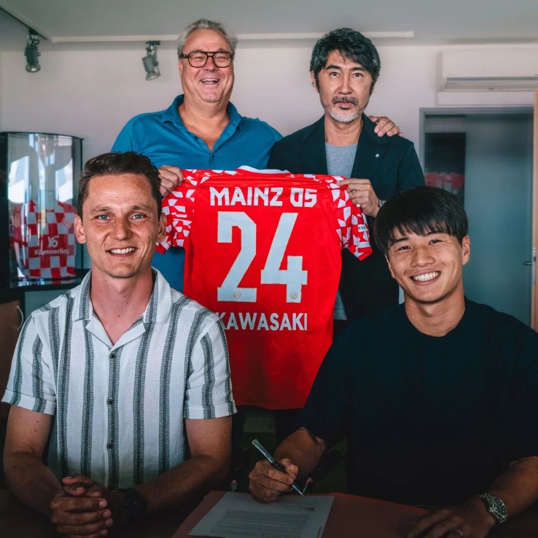 夏窗近30人留洋,日韩“旅欧”继续火爆-第3张图片-ZBLOG 日本足球留洋球员_韩国足球留洋球员_j1联赛最高转会费