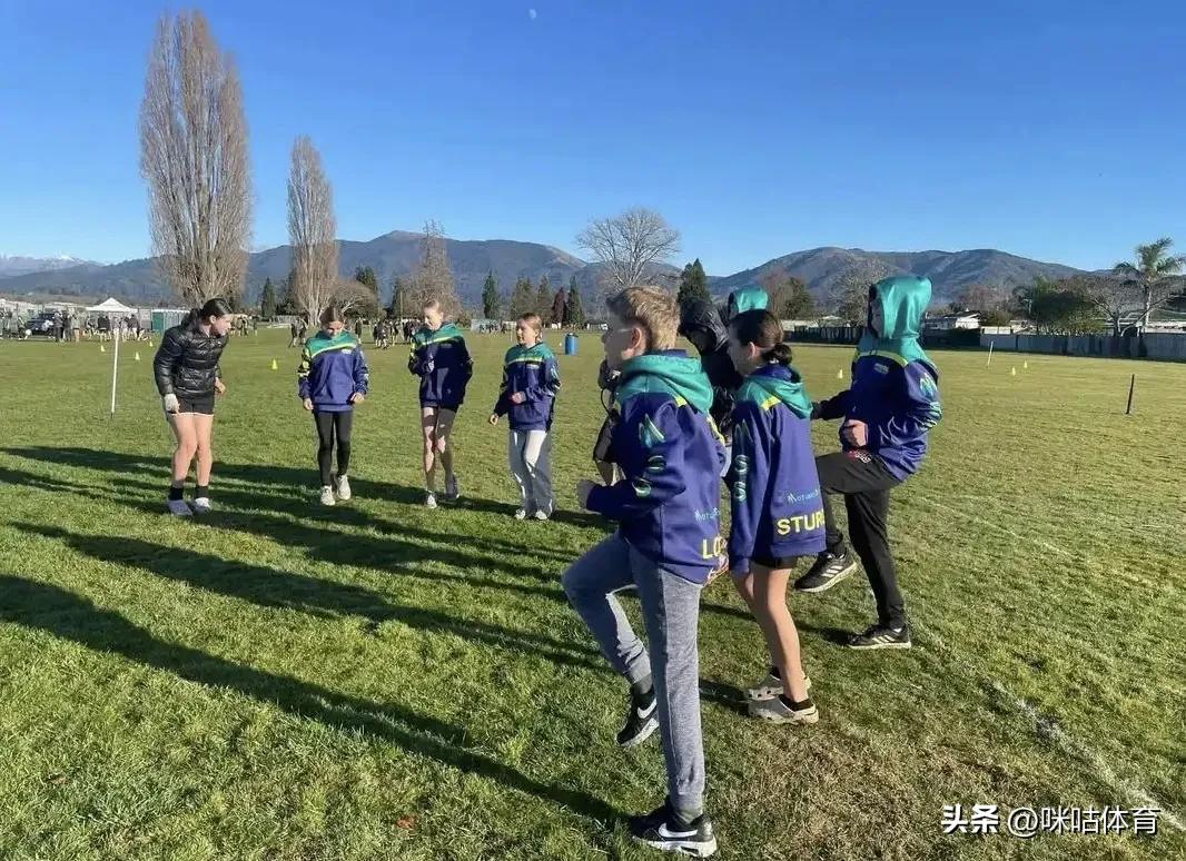 世俱杯的平民奇迹:大洋洲霸主奥克兰城的半职业模式-第3张图片-ZBLOG 奥克兰城(新西兰)_半职业球队球员日常生活_奥克兰城世俱杯新历史
