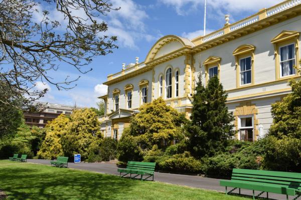 城市之美|奥克兰,繁华喧嚣与质朴自然并存-第16张图片-ZBLOG 奥克兰城(新西兰)_奥克兰活火山城市_新西兰最大城市奥克兰