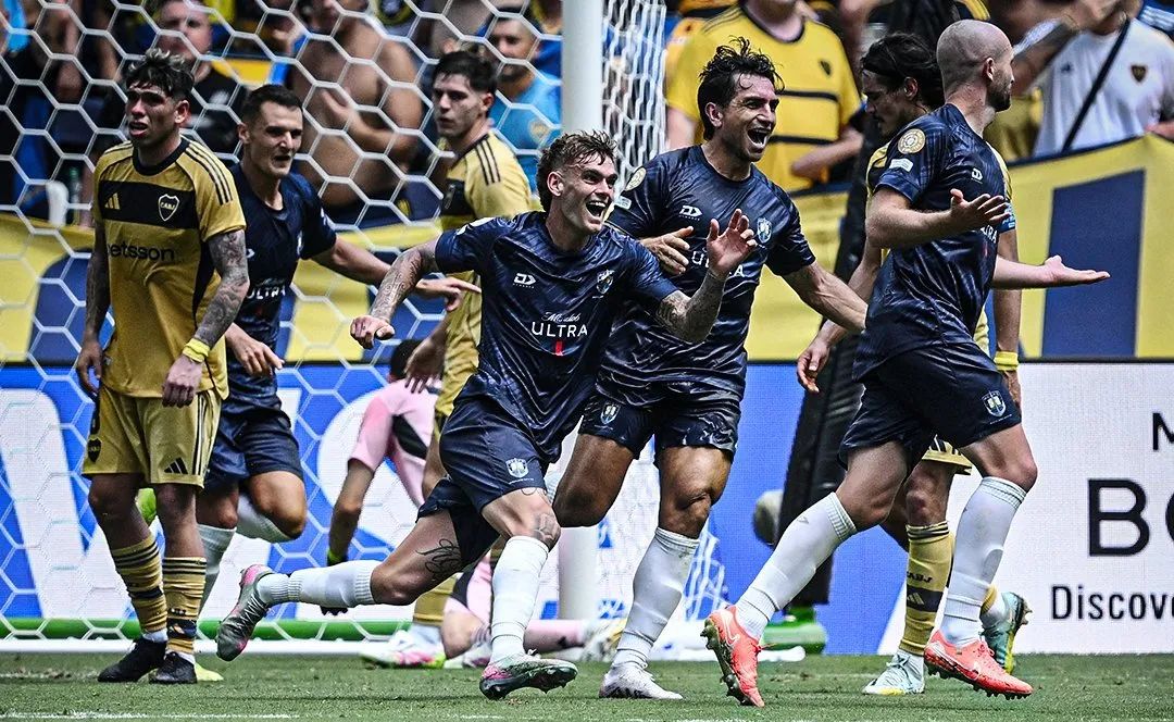 世俱杯的平民奇迹：大洋洲霸主奥克兰城的半职业传奇-第3张图片-ZBLOG