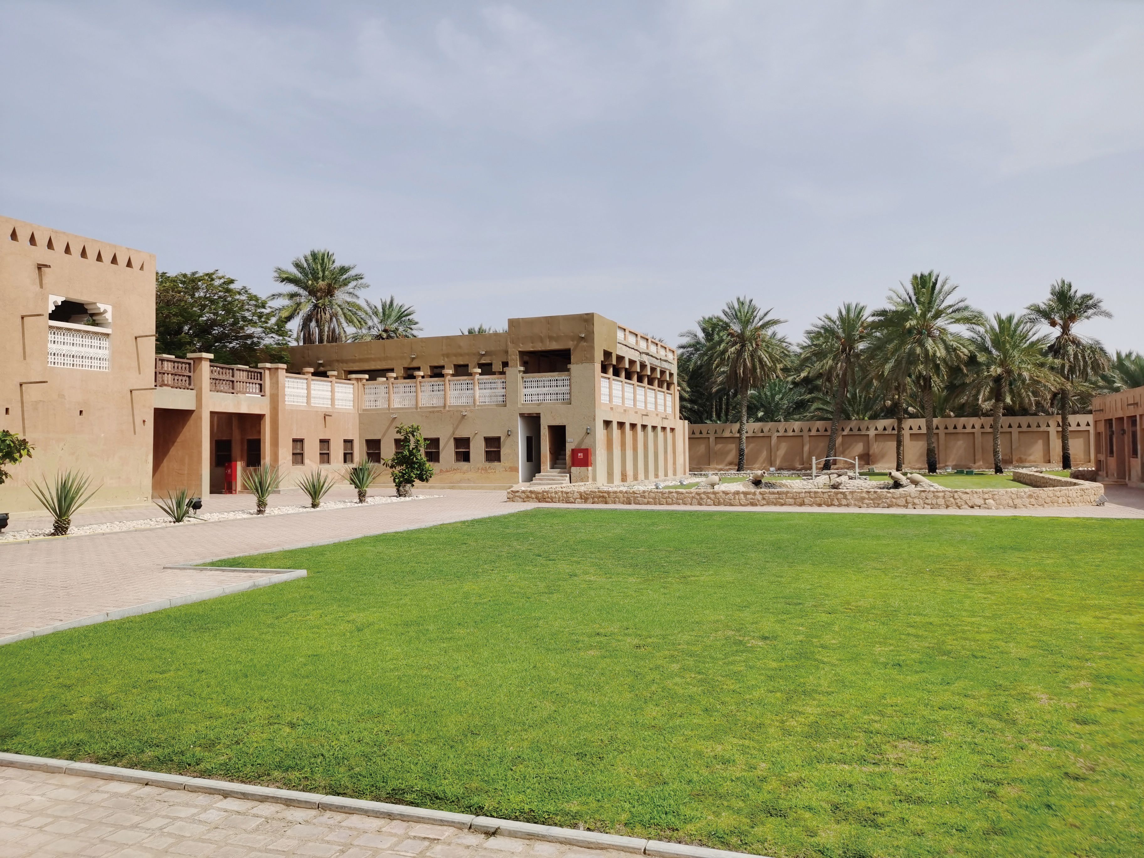 阿联酋与阿曼的界山，哈菲特山