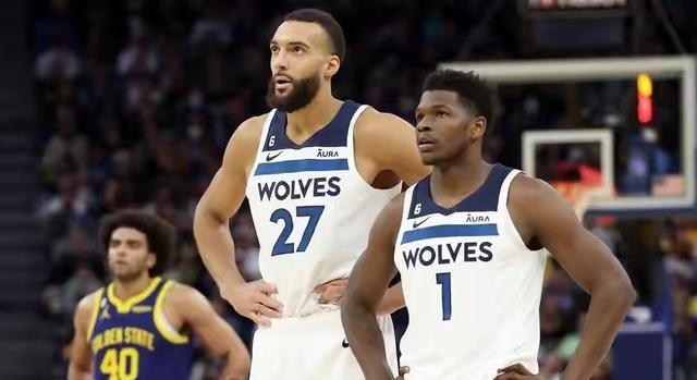 美媒给新赛季各队首发实力排名:湖人第十,勇士第七,火箭仅第五-第5张图片-ZBLOG 湖人首发阵容分析_NBA季后赛首发阵容排名_nba所有球队名称和队员