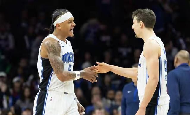 美媒给新赛季各队首发实力排名:湖人第十,勇士第七,火箭仅第五-第7张图片-ZBLOG 湖人首发阵容分析_nba所有球队名称和队员_NBA季后赛首发阵容排名