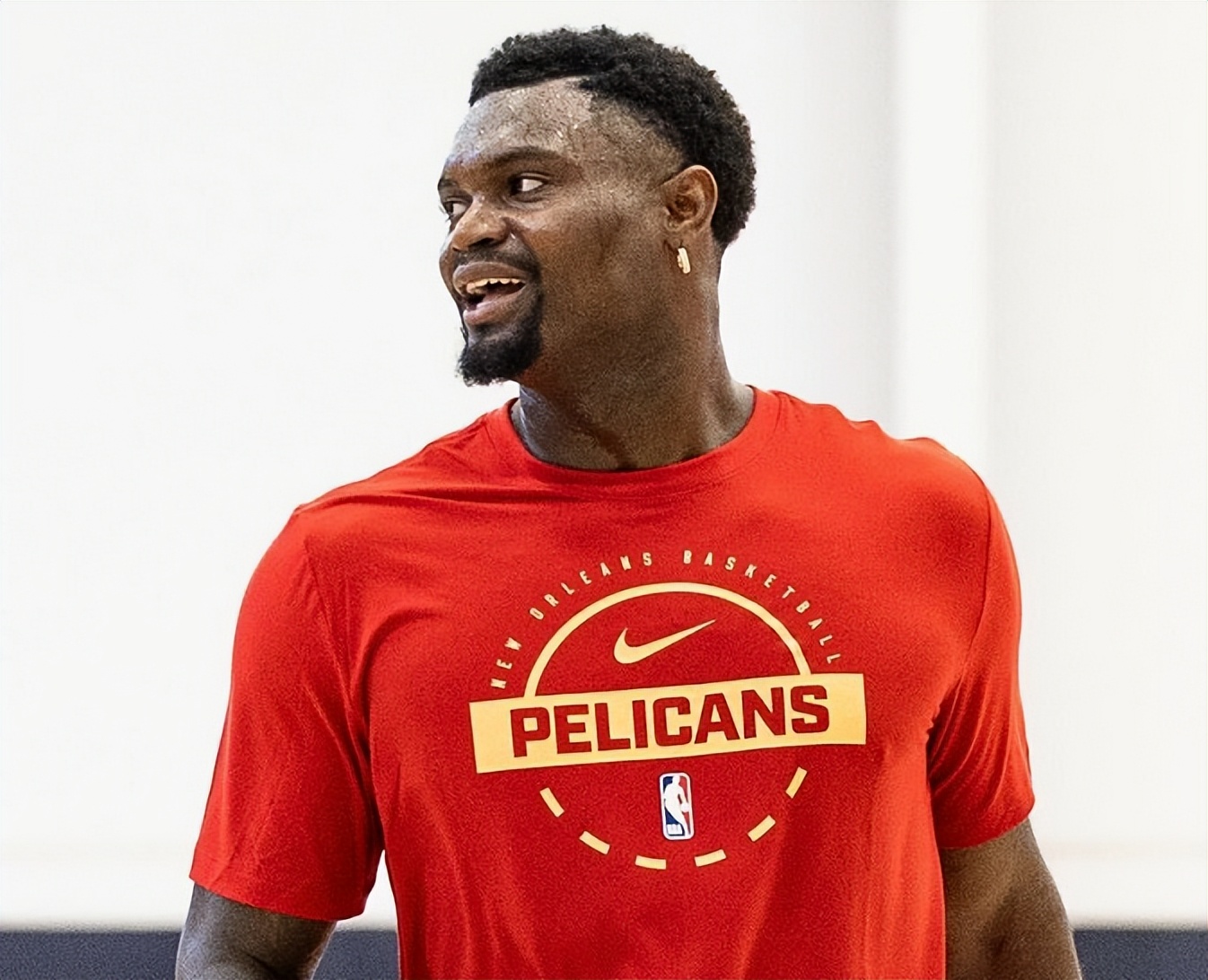 1年3950万!生涯新低!禁区之王暴瘦归来,17人豪阵冲击附加赛-第5张图片-ZBLOG 新奥尔良鹈鹕队伤病问题_鹈鹕队管理层交易策略_新奥尔良鹈鹕队是心队吗