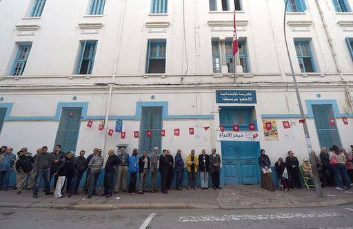 动荡4年后突尼斯首选总统 88岁政坛老将呼声高