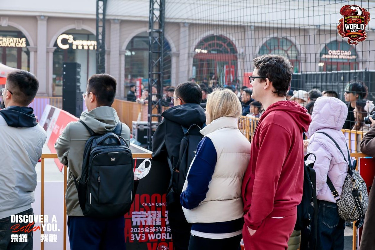 2025全球3V3足球世界杯全国组决赛日荣耀加冕，运动员拼搏精神点燃岛城-第6张图片-ZBLOG