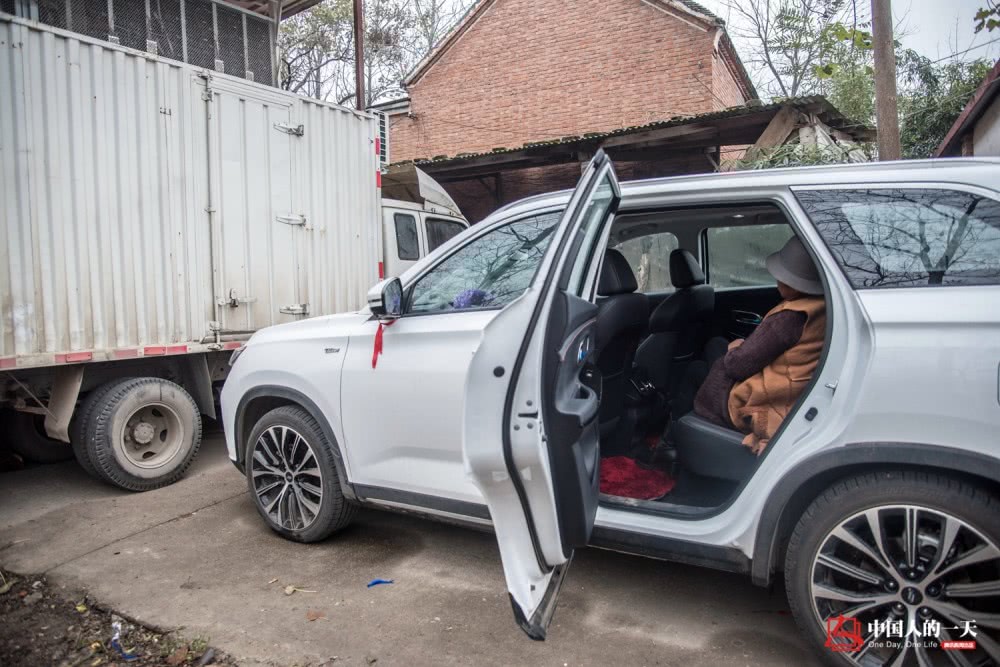 河南艾滋村:一管血卖50,半个村染病-第21张图片-ZBLOG 卖血感染艾滋病历史_河南上蔡县艾滋病村_河南艾滋拆迁队