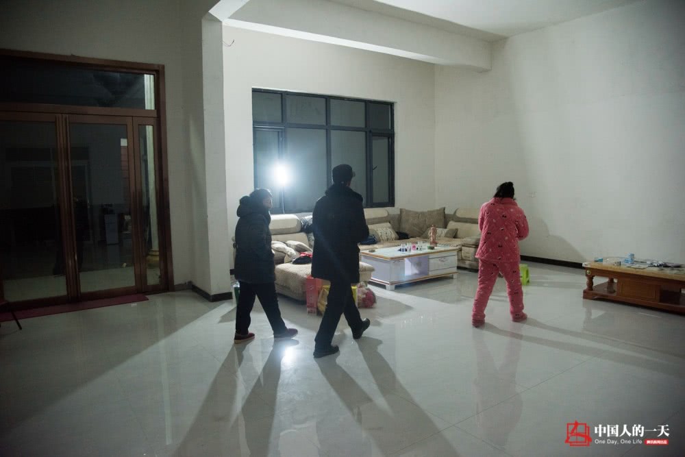 河南艾滋村:一管血卖50,半个村染病-第9张图片-ZBLOG 卖血感染艾滋病历史_河南上蔡县艾滋病村_河南艾滋拆迁队