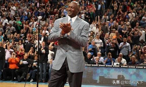 飞人乔丹退役后到底在干嘛？AJ、球队、 高尔夫，最终寻得真爱-第3张图片-ZBLOG