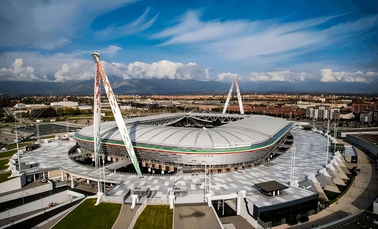 意大利:尤文图斯主场增加182个座位!全新VIP坐席距赛场仅7.5米-第2张图片-ZBLOG 尤文图斯安联球场内部调整_增加高级会员席位_尤文图斯(意大利)