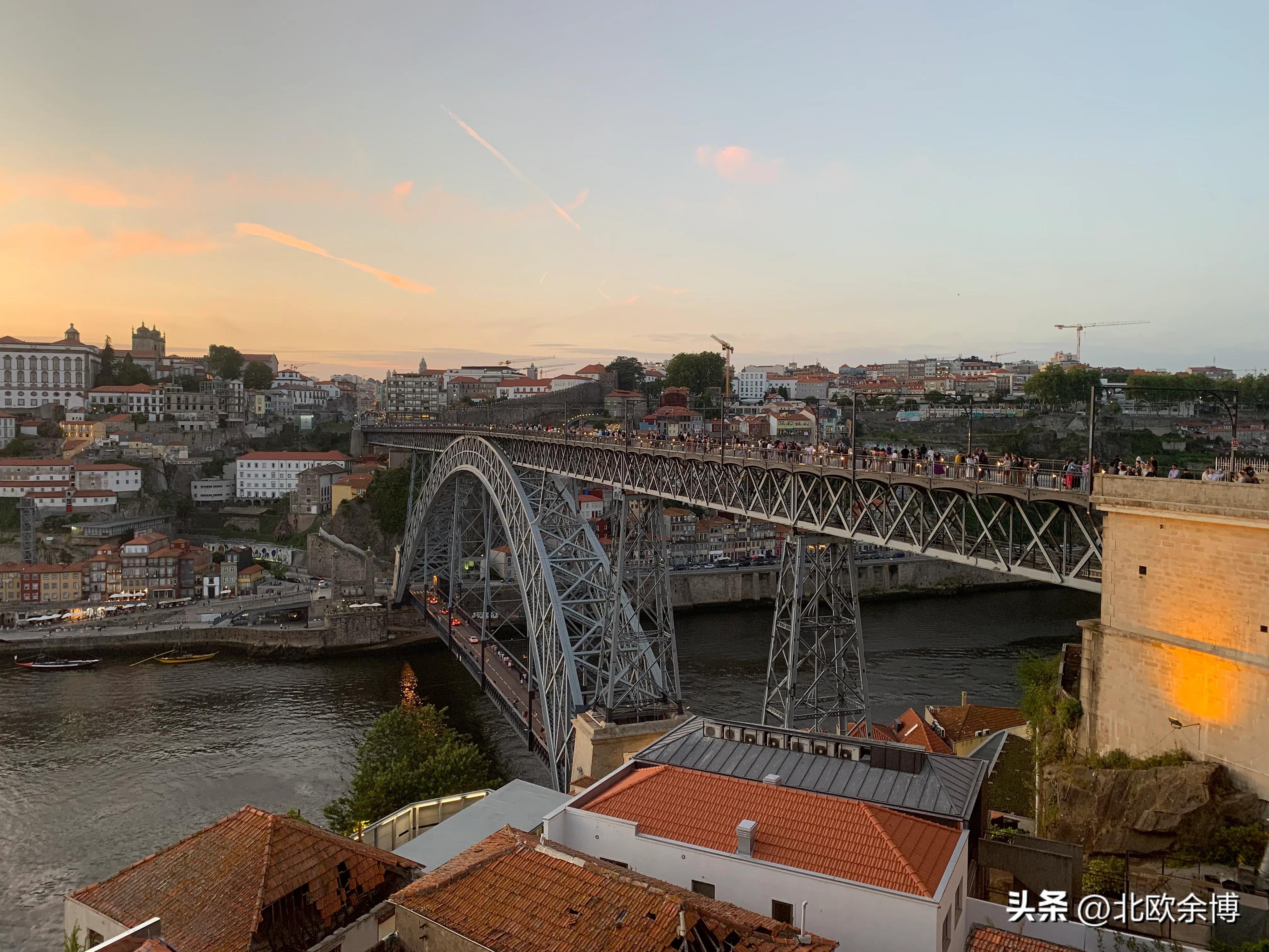 波尔图:葡萄牙最大的港口、波特酒的故乡-第11张图片-ZBLOG 波尔图(葡萄牙)_波尔图旅游攻略_波尔图老城探索