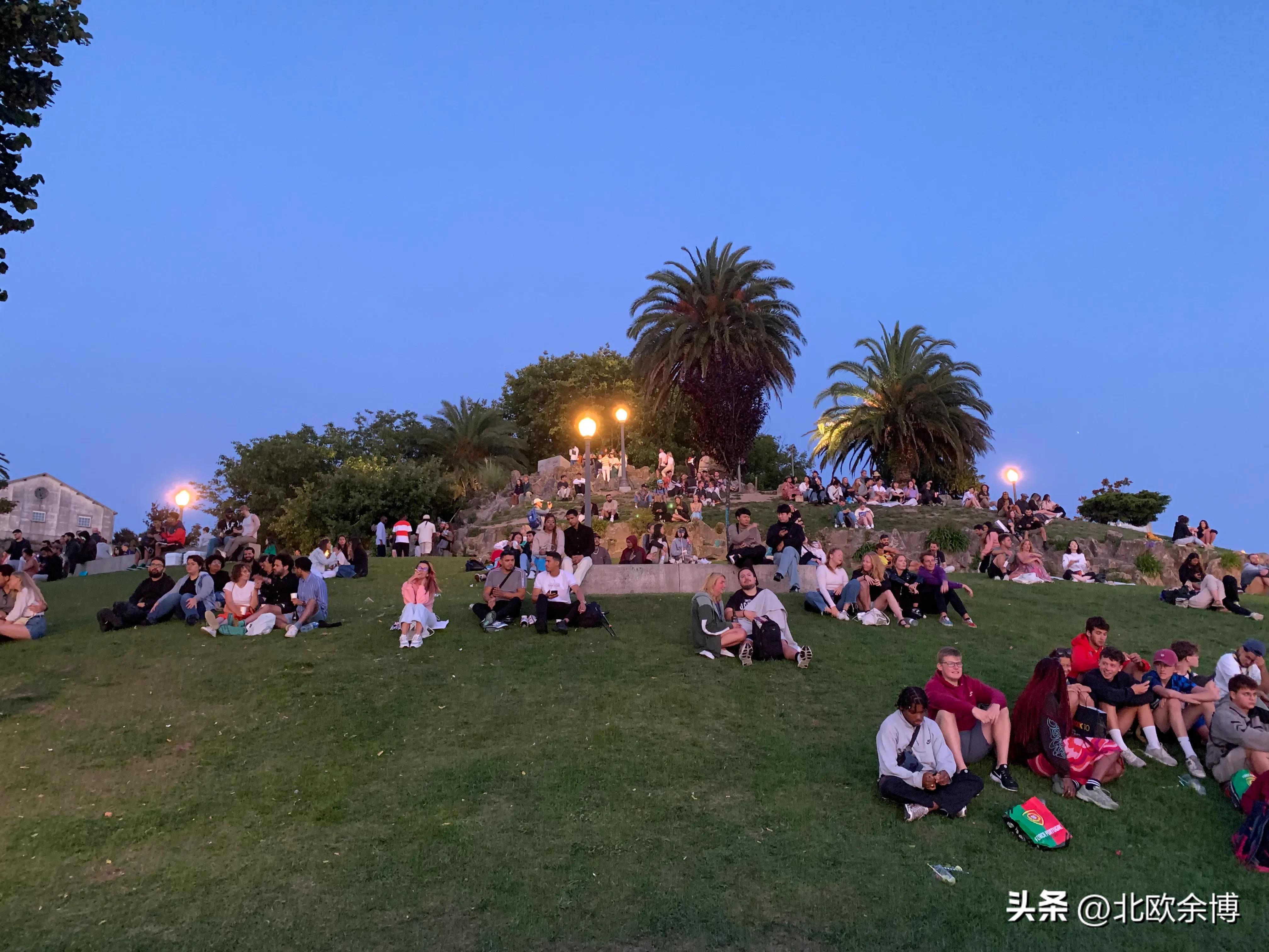 波尔图:葡萄牙最大的港口、波特酒的故乡-第13张图片-ZBLOG 波尔图旅游攻略_波尔图(葡萄牙)_波尔图老城探索