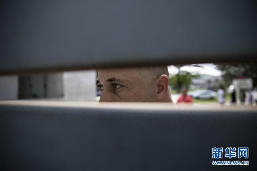 巴西弗拉门戈俱乐部足球训练基地起火致10死3伤-第1张图片-ZBLOG