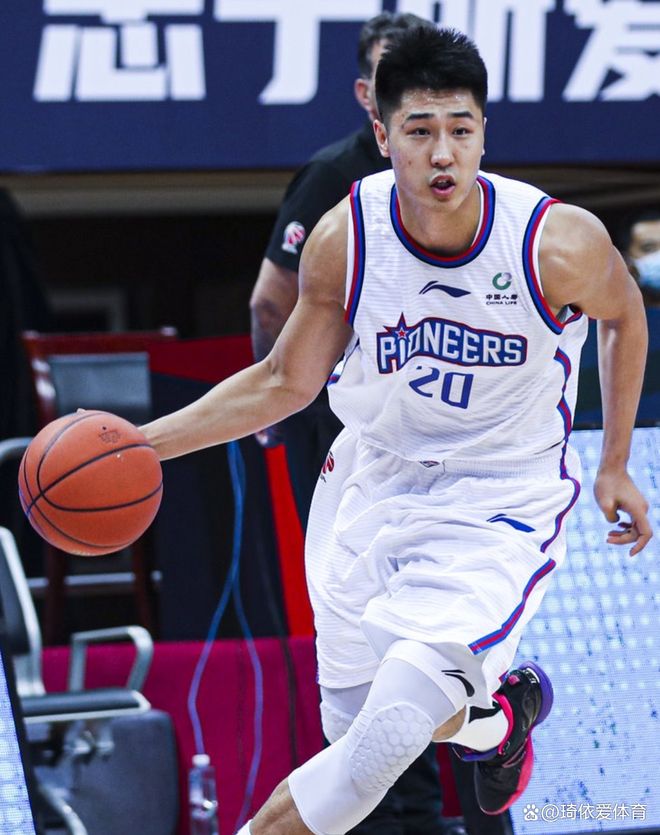 CBA自由球员名单曝光,从耐高 MVP 到失业,全都无所遁形-第5张图片-ZBLOG CBA自由球员名单_cba球队名单_方佳晨职业经历