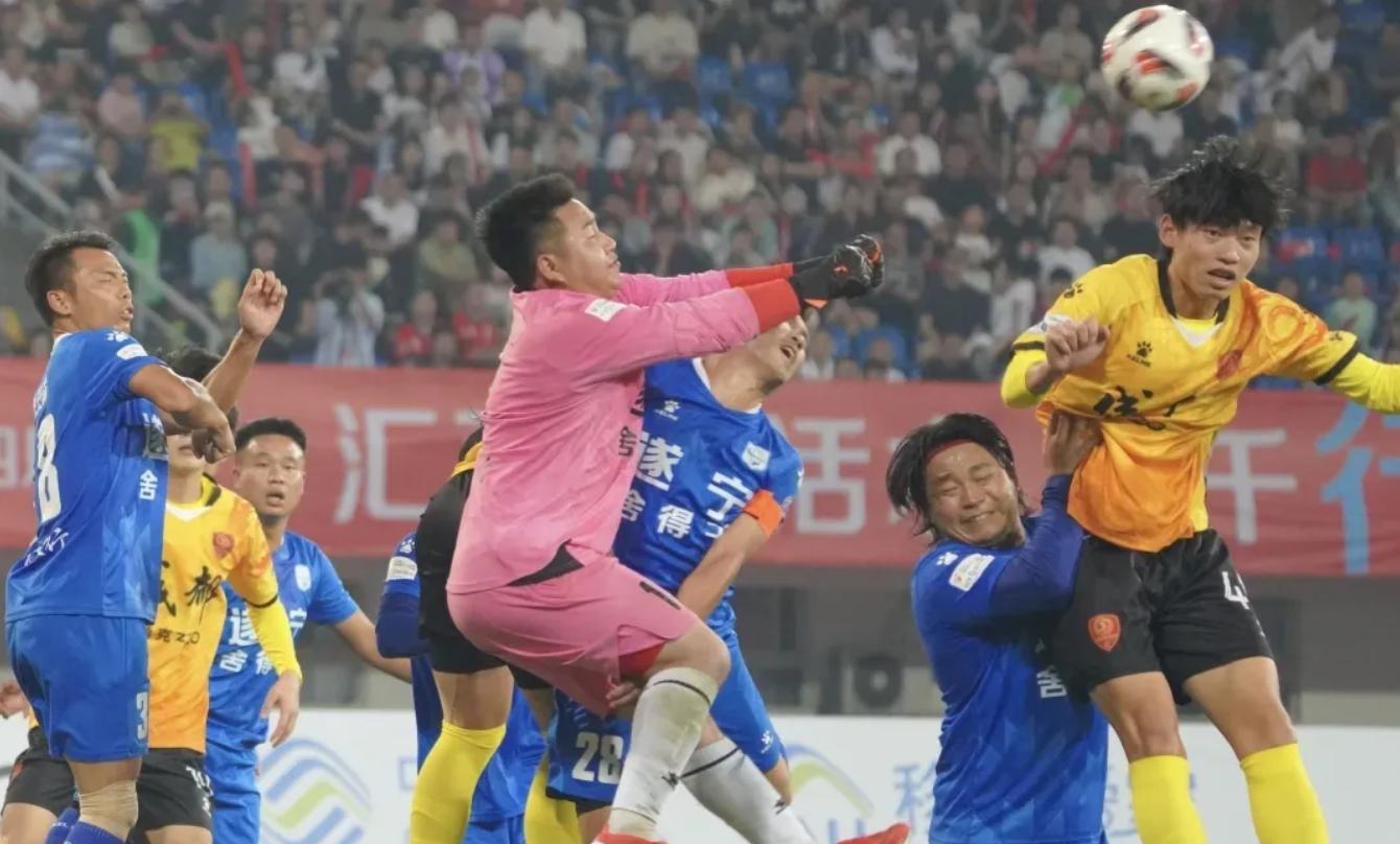 川超!你到底在“超”些啥子嘛?-第2张图片-ZBLOG 四川银行四川省城市足球联赛揭幕战_四川业余足球超级联赛_成都锦城队6:0击败遂宁舍得干队