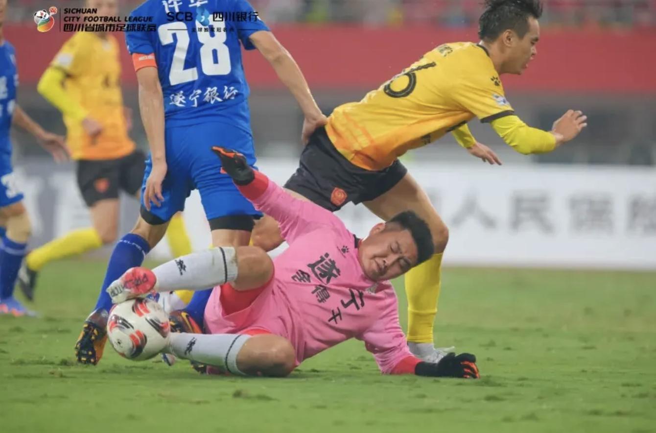川超!你到底在“超”些啥子嘛?-第9张图片-ZBLOG 四川业余足球超级联赛_成都锦城队6:0击败遂宁舍得干队_四川银行四川省城市足球联赛揭幕战