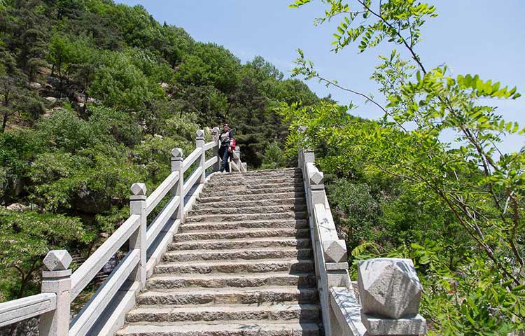 如何策划好爬山的拓展团建方案？-第6张图片-ZBLOG