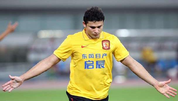 曝埃尔克森加盟广州恒大细节曝光，这下高拉特要尴尬了！-第5张图片-ZBLOG