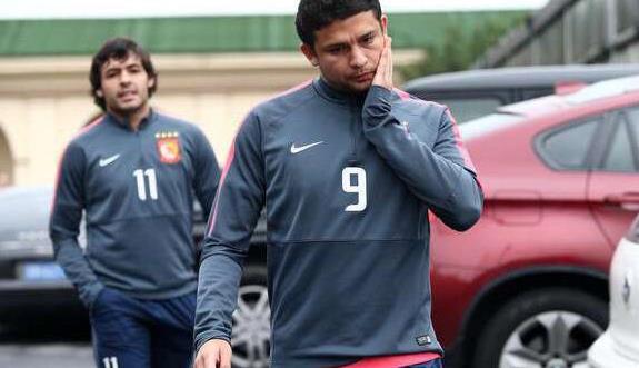 曝埃尔克森加盟广州恒大细节曝光，这下高拉特要尴尬了！-第7张图片-ZBLOG