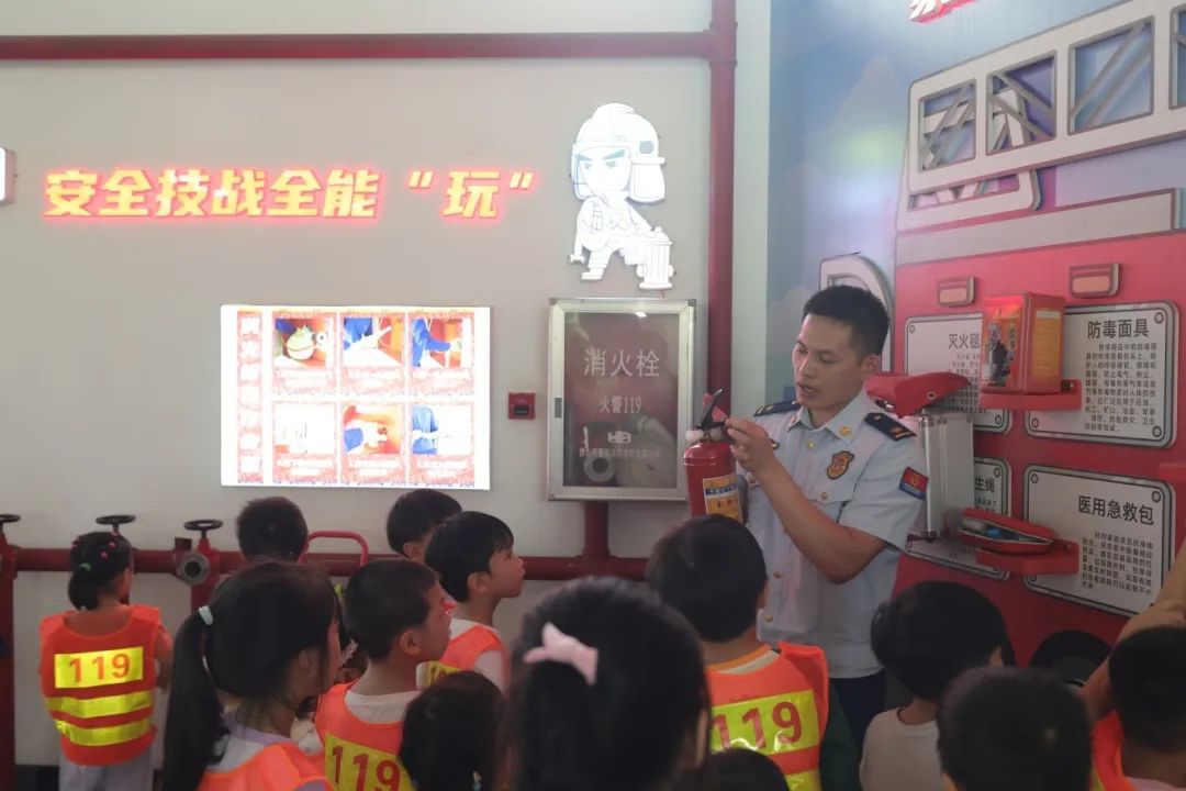 “汪汪队”遇上“火焰蓝”，“蓝焰童行，汪汪队出动”主题消防开放日来了！-第4张图片-ZBLOG