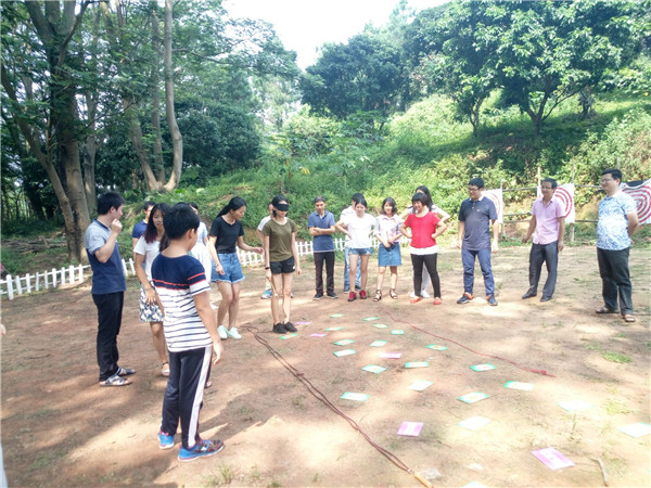东莞大岭山拓展训练+农家乐野炊+康体休闲一日游-第2张图片-ZBLOG