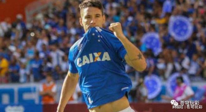 巴西杯  弗鲁米嫩塞vs克鲁塞罗  再次相遇谁能拔得头筹？