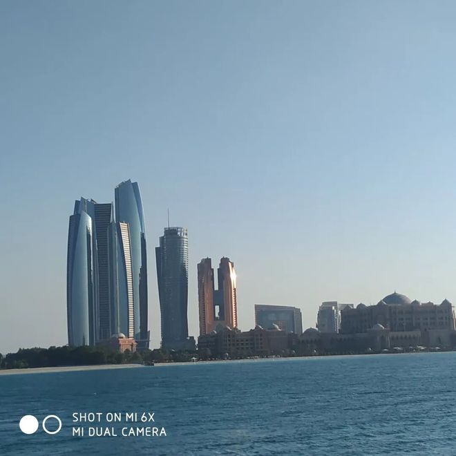 罗晓明 | 乐云游，旅游漫记之四一一——中东迪拜篇-第2张图片-ZBLOG